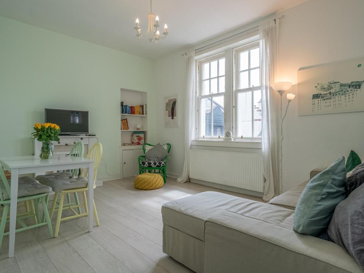 Pass The Keys Central Spacious Flat At Royal Mile EDI Exterior foto